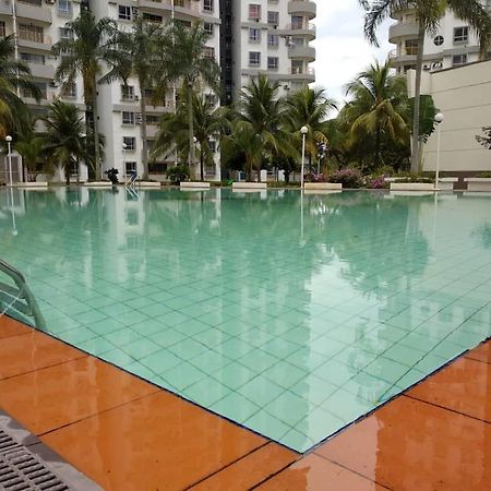 Apartamento The Whale - Bayview - Pool Open Port Dickson Exterior foto
