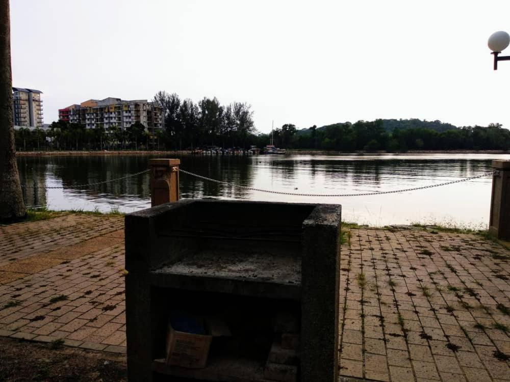 Apartamento The Whale - Bayview - Pool Open Port Dickson Exterior foto